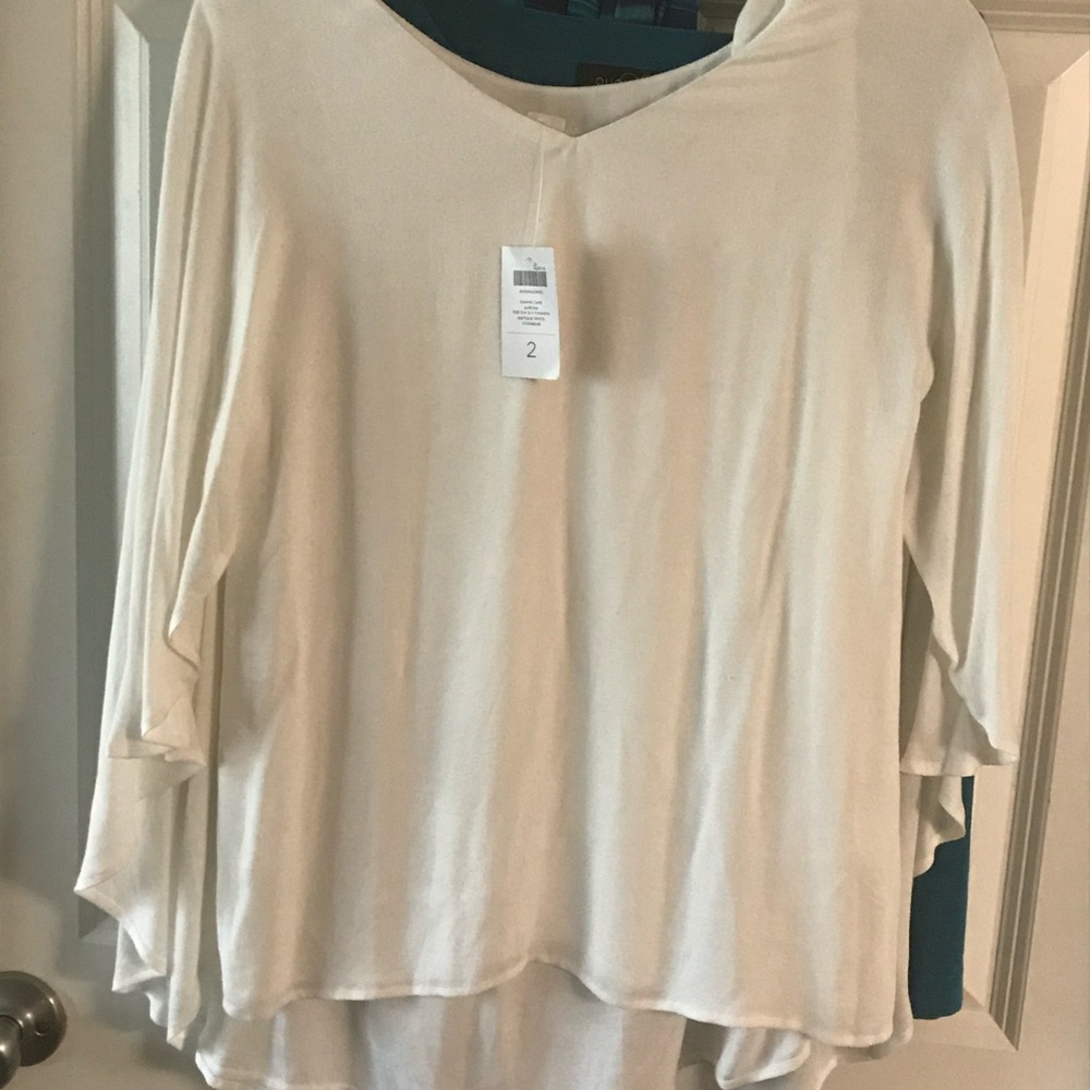 Chico’s top antique white size 2
